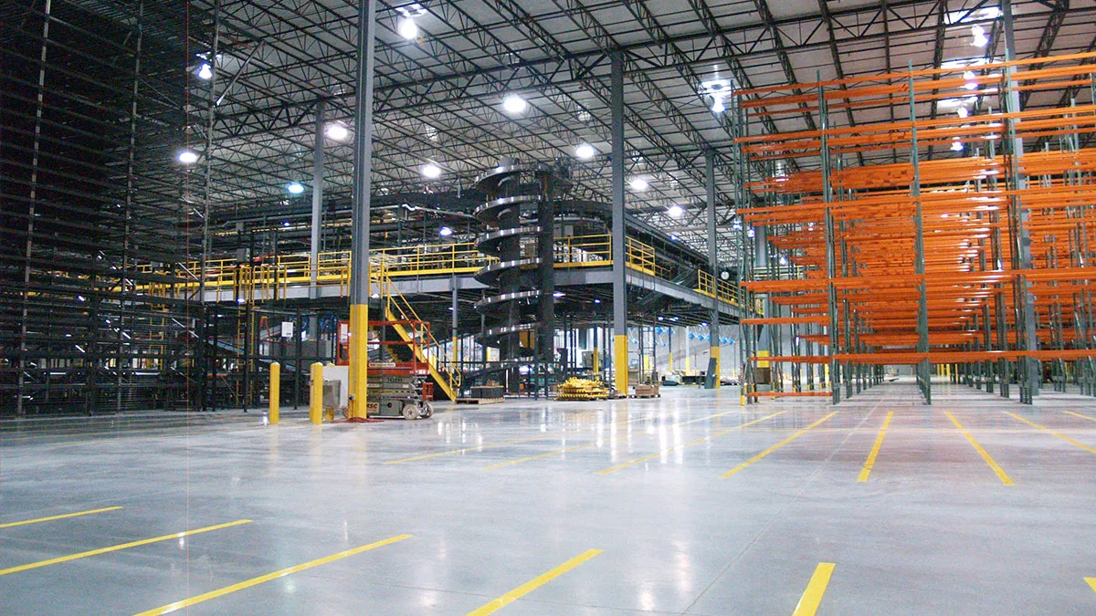 What is Top Pay for Target Distribution Center?